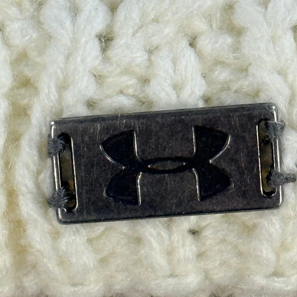 Under Armour Beanie Women OSFA White Knit Fleece Lined Winter Hat Cable Ribbed‎